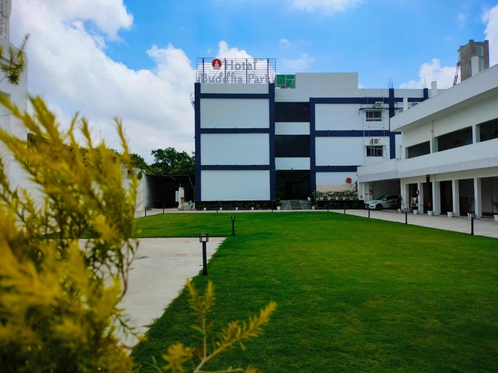 Hotel Buddha Park, Paharia, فاراناسي المظهر الخارجي الصورة
