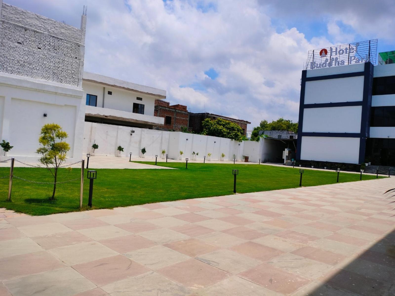 Hotel Buddha Park, Paharia, فاراناسي المظهر الخارجي الصورة