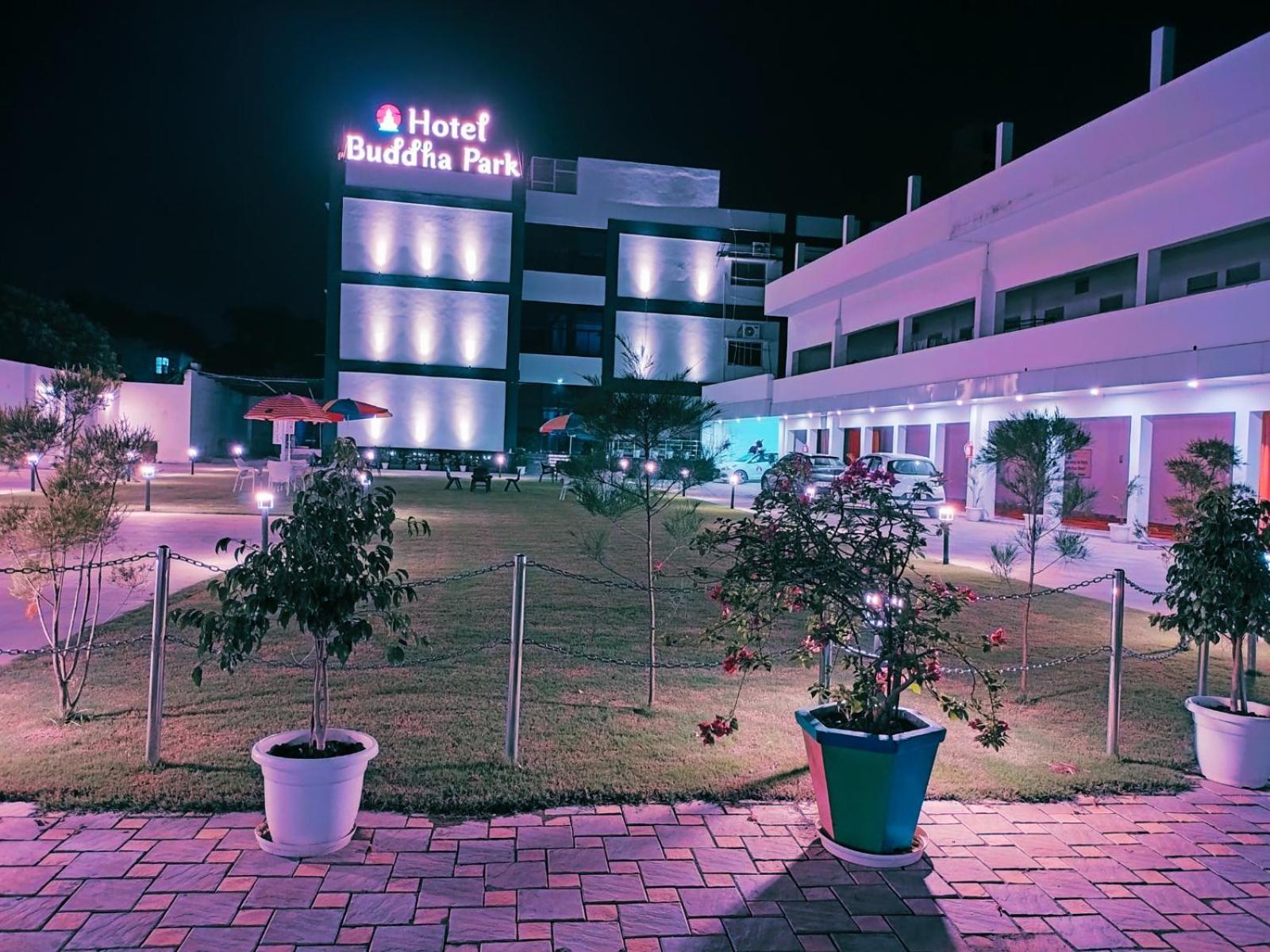 Hotel Buddha Park, Paharia, فاراناسي المظهر الخارجي الصورة
